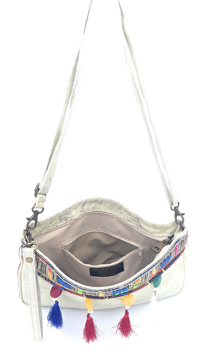 Sac pochette Cherokee en cuir irisé avec broderies et perles ~ Doré