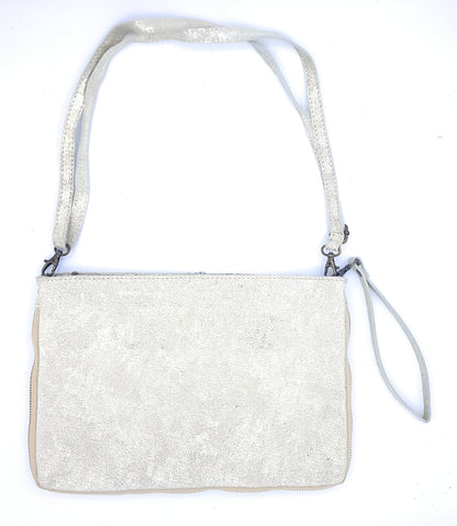 Sac pochette Cherokee en cuir irisé avec broderies et perles ~ Doré
