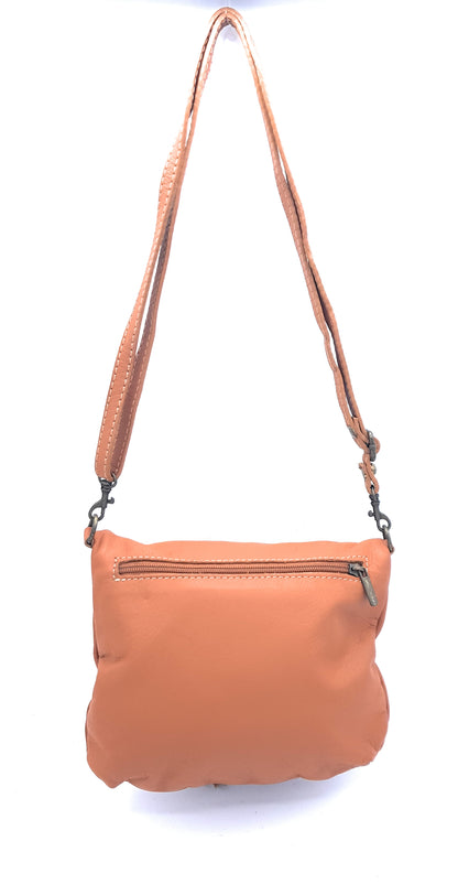 Sac pochette Sakiri en cuir ~ Camel