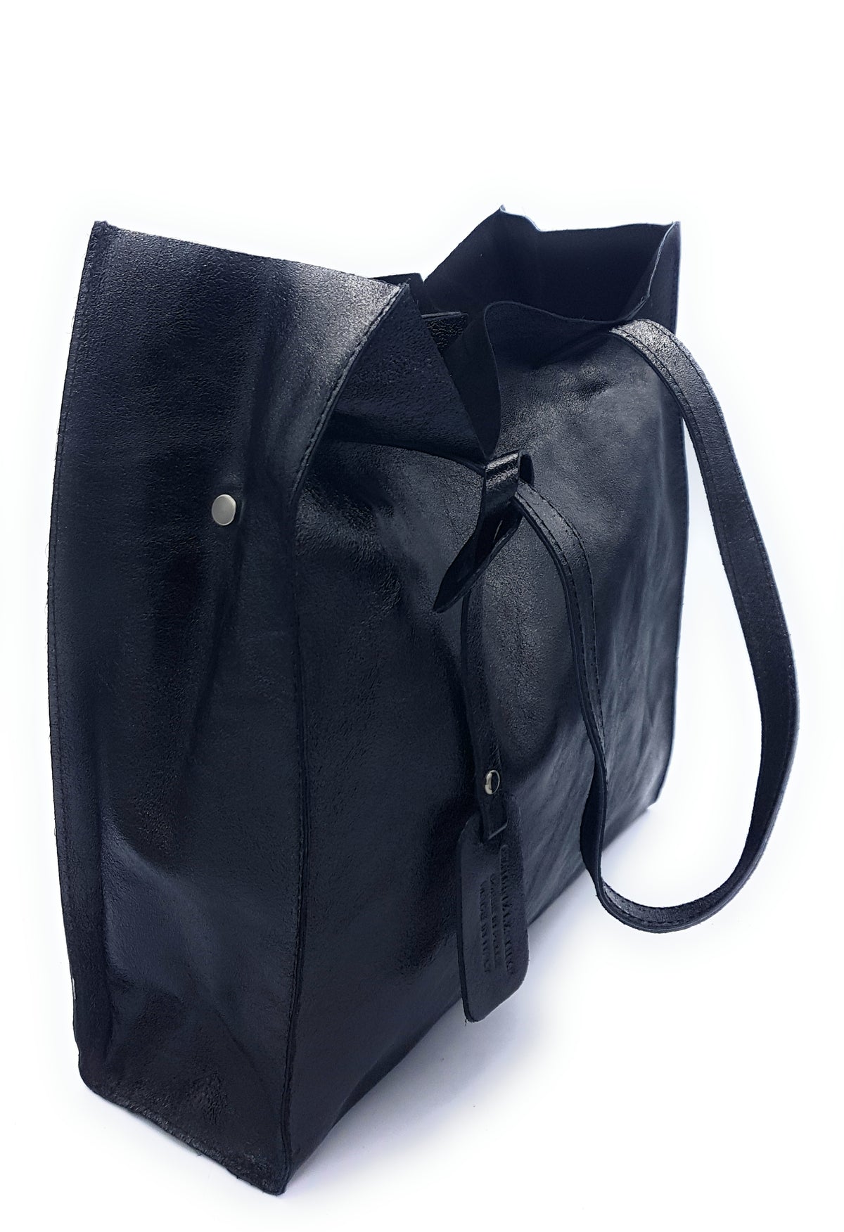 Dena shopper bag in iridescent leather ~ Black